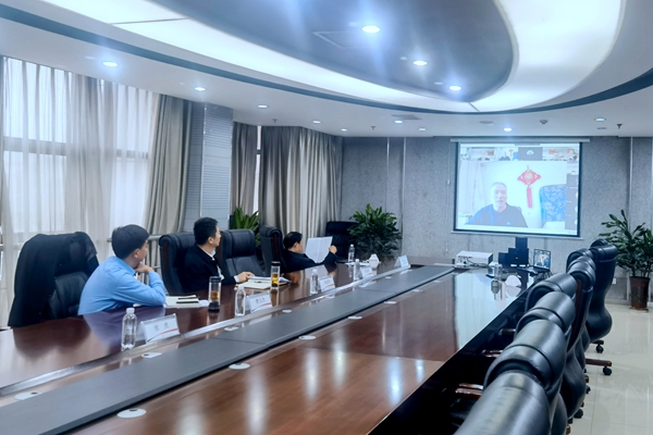 1673938306551975.jpg 聚会照片.jpg