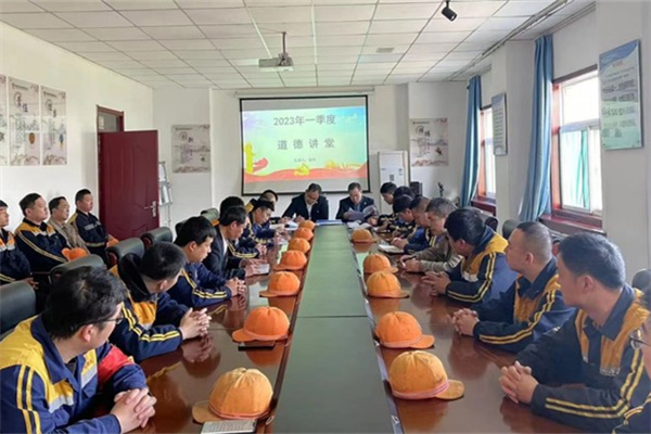 1682645310170386.jpg 举行品德课堂.jpg