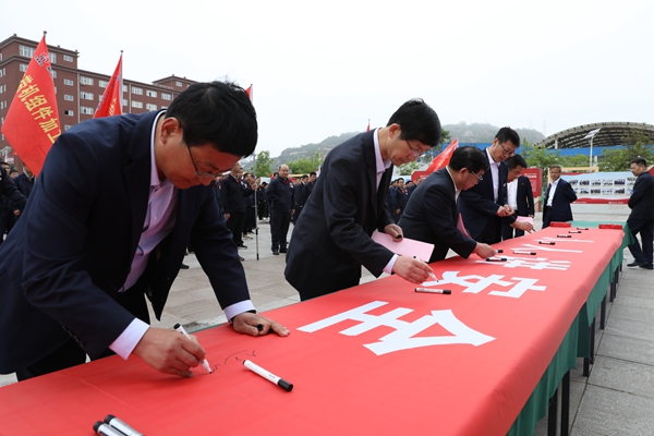 1685604193899274.jpg 7V4A6717_¸±±¾.jpg