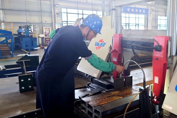 ս����������Ӧ1_����.jpg