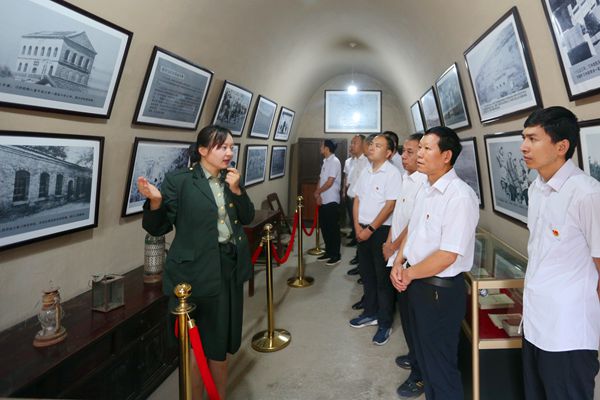 1692781298140000.jpg 225A9290_¸±±¾.jpg