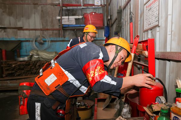 1692925380139802.jpg 1_¸±±¾.jpg