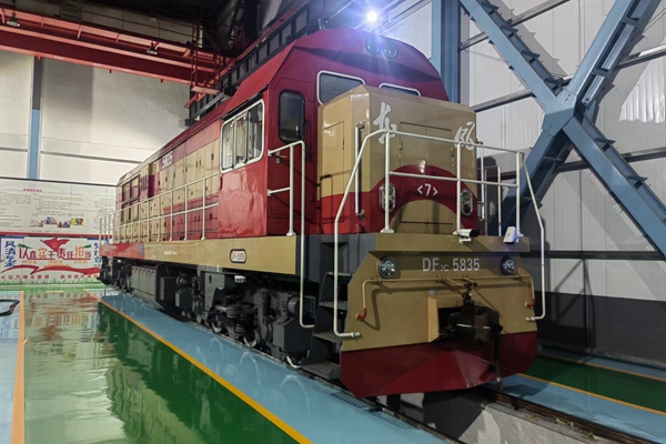 1697592579259411.jpg »ú³µ_¸±±¾.jpg