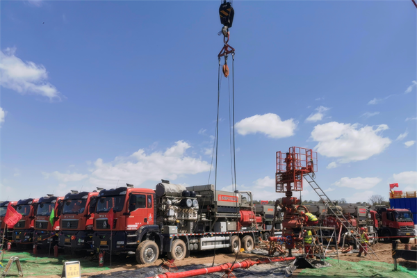 1701152810372865.png 地面压裂图片15(1)(1)_副本.png