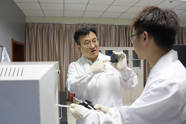 1703741030104487.jpg 0A8A0173_¸±±¾.jpg