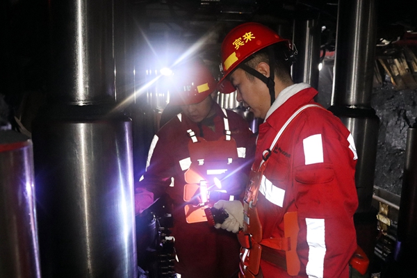 1704869746920951.jpg °×Êé¼Ç_¸±±¾.jpg