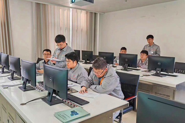 1705480410213157.jpg 外出培训_副本.jpg