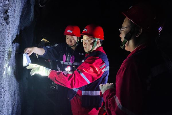 1709436731371262.jpg 1¡ª¡ªÇå¾²ÐÎÊÆÒ»Á¬ÏòºÃ .jpg