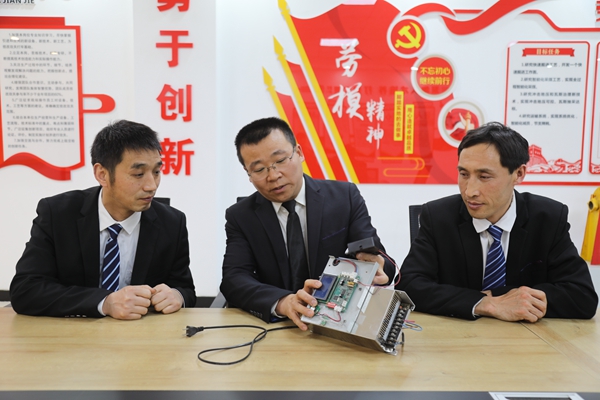 1712732631728443.jpg 1 0A8A0080_副本.jpg