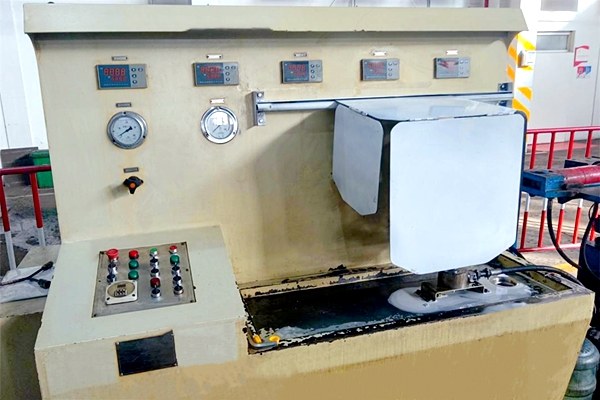 3 Һѹ����̨_����.jpg