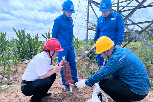 1723016298145626.jpg 4.线路维修_副本.jpg