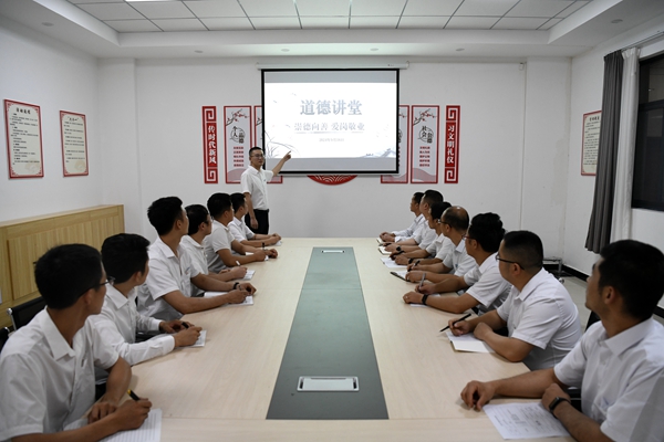 1726714024353424.jpg 配图_副本.jpg