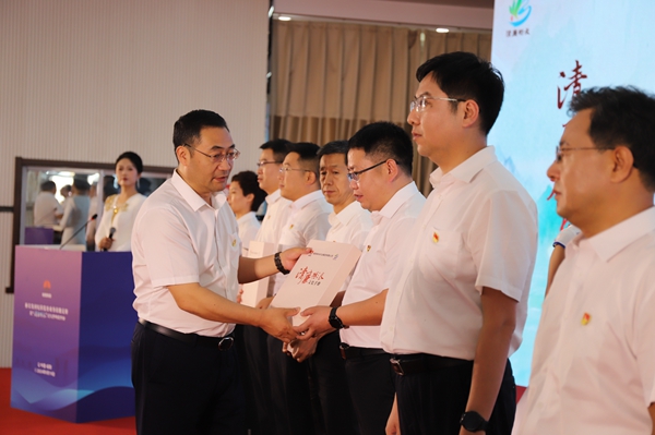 1726738361141572.jpg 5_¸±±¾.jpg