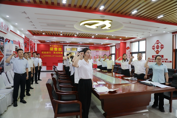 1729218488179066.jpg 1_¸±±¾.jpg