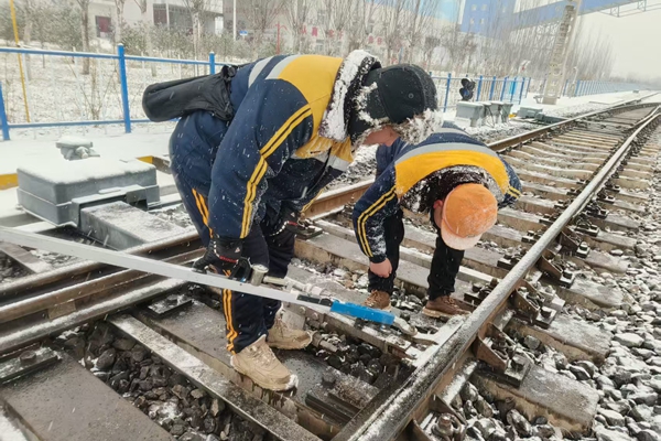 1739322197129173.jpg ¾µÍ·Ò»£ºµÀ²í¹ÊÕÏ´¦Öóͷ£_¸±±¾.jpg