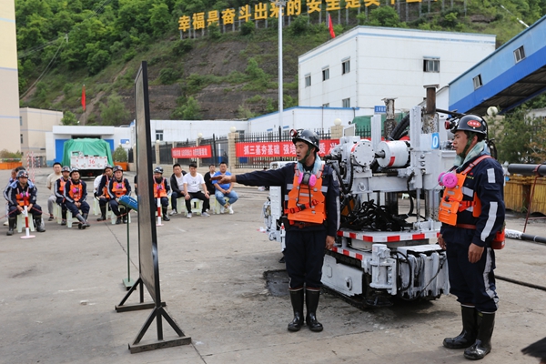 1739522419299490.jpg 3_¸±±¾.jpg