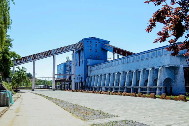 ����ʵ��ͼ�� н���ഫӳ���ġ���3.��ʯ����ҵ��ַ��԰_����.jpg