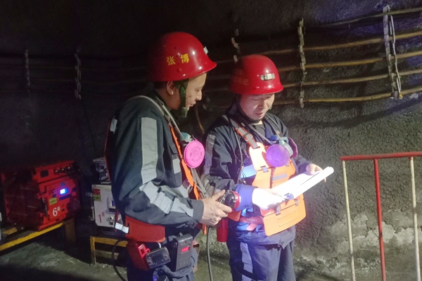 ��һ��������ӵ�Ա����Ӿ��������Ų�_����.jpg